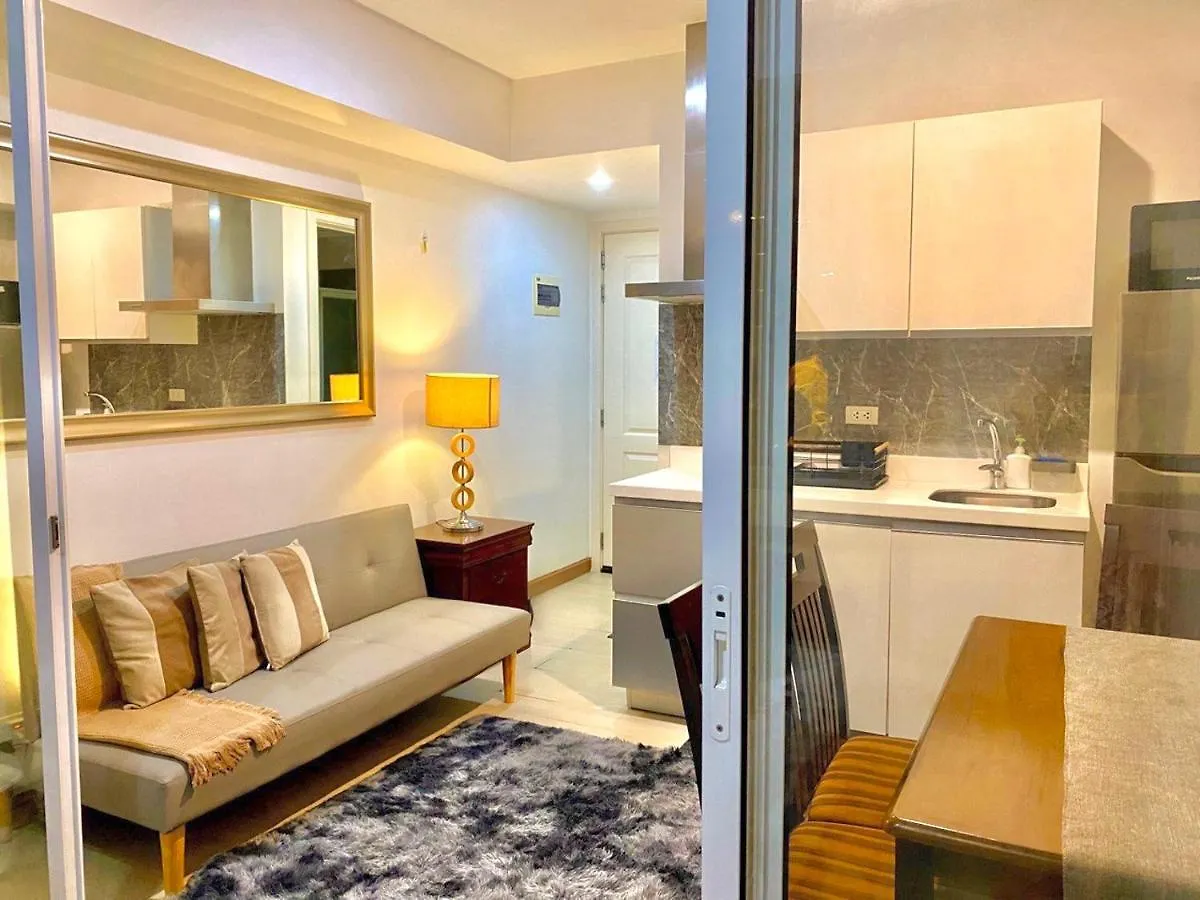 Apartment Azure Staycation At The Hows Manila